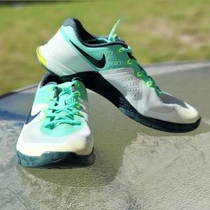 Nike Metcon 2 Women's Training Crossfit Light Green 821913-300 Size 10 Shoes